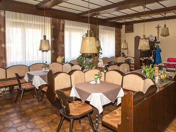Gasthof Weinzettl Hotel Apetlon Bagian luar foto