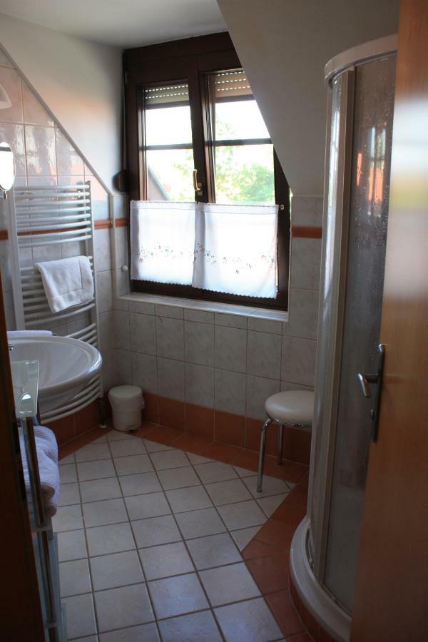 Gasthof Weinzettl Hotel Apetlon Bagian luar foto